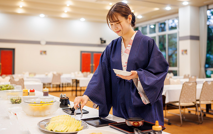 夕食ミニバイキング