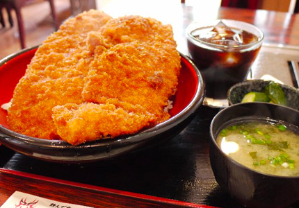 わらじカツ丼