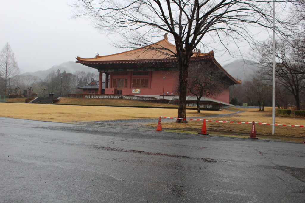 1月21日朝の両神荘周辺は雨です